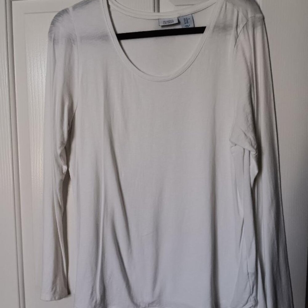Sigrid Olsen Long Sleeve Pullover Tunic T-Shirt Top. Color is White in Size XL